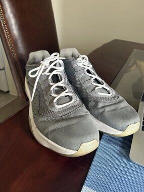 Michael Jordan Low Top Gray (CMFT) Size 12 - Excellent Condition